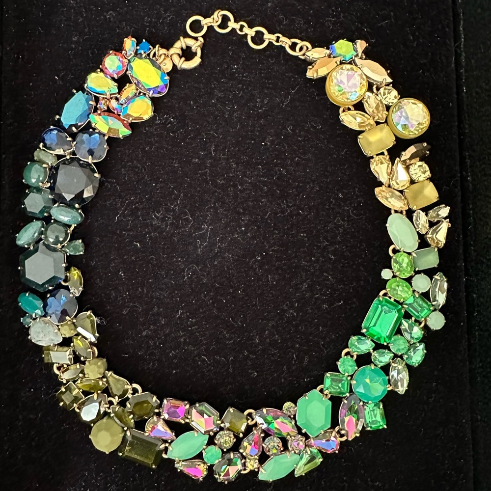 EUC J Crew Brûlée Green Ombré Wreath Necklace RARE
